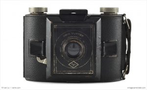 Agfa PD16 Clipper (front view, lens retracted)