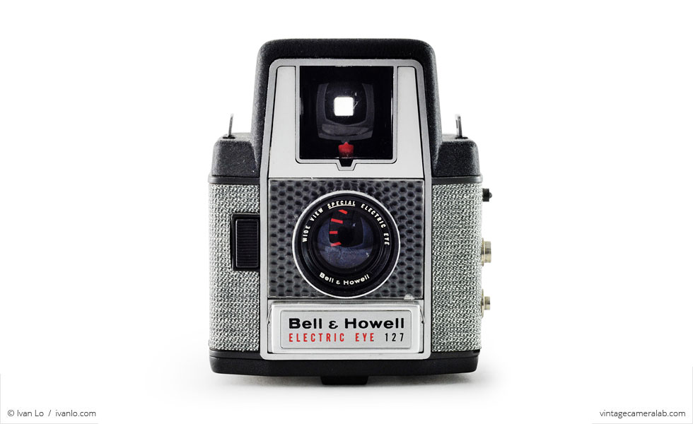 Bell & Howell Electric Eye 127 (front view)