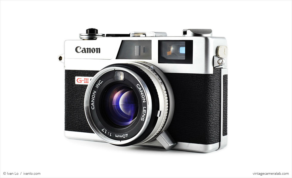 Canon Canonet QL17 G-III (three-quarter view)