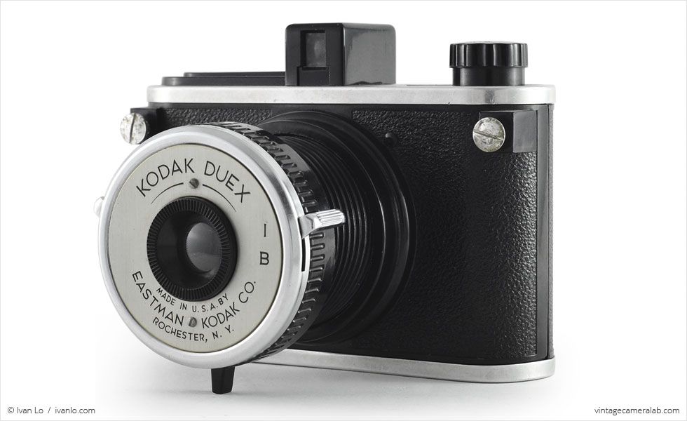 Kodak Duex (three-quarter view, lens open)