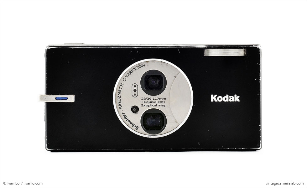 Kodak EasyShare V570 (front view, open)