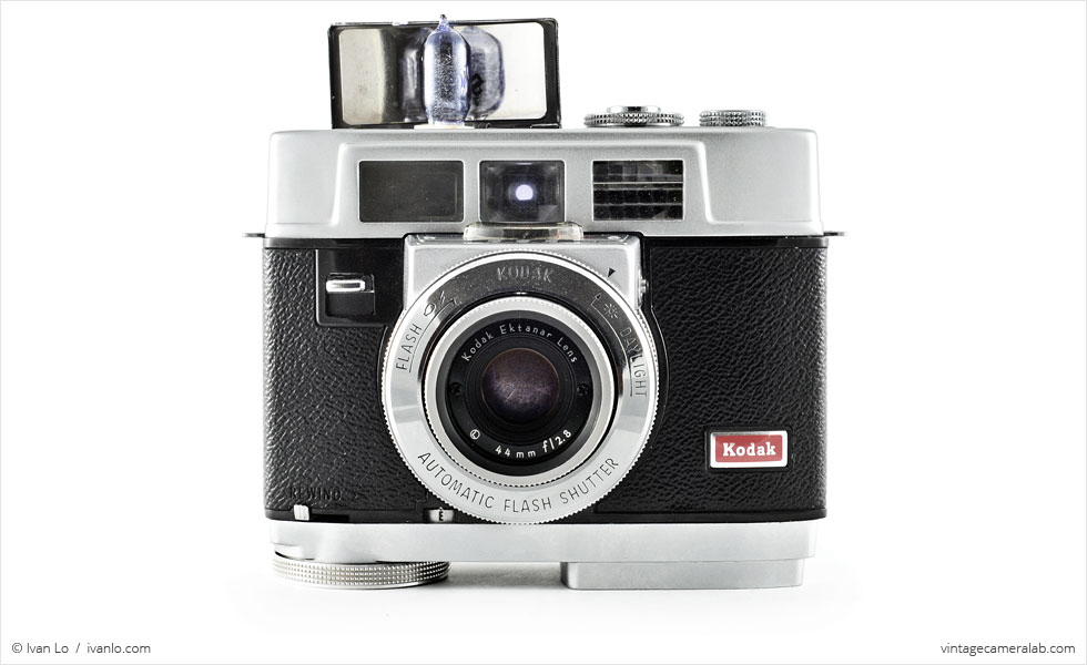 Kodak Motormatic 35F (front view, flash open)