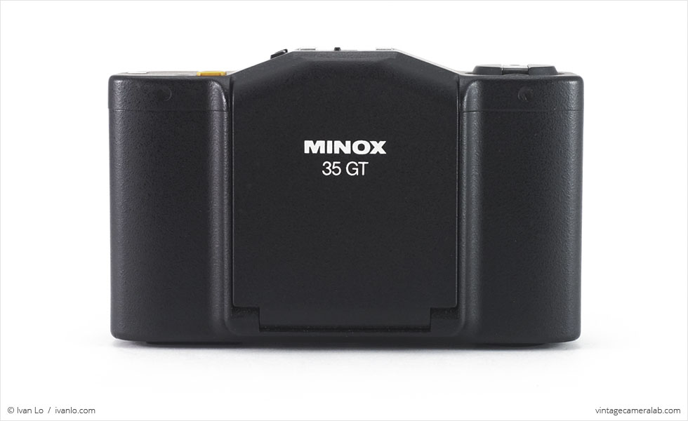 Minox 35 GT (front view)