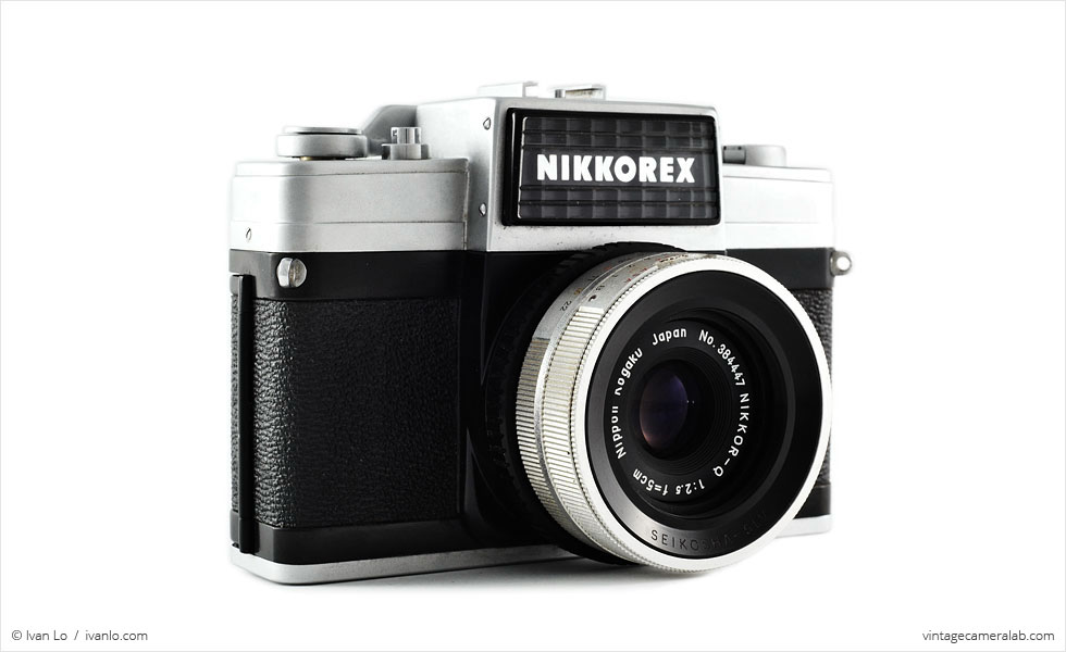 Nikon Nikkorex 35 II (three-quarter view)