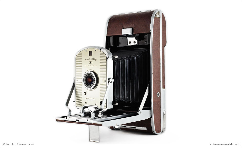 Polaroid Land Model 95A (three quarters, open)