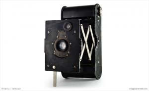 Vest Pocket Kodak (three quarters, open)